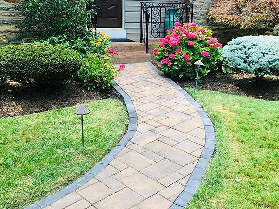 3rd image of 412 Rices Mill Rd