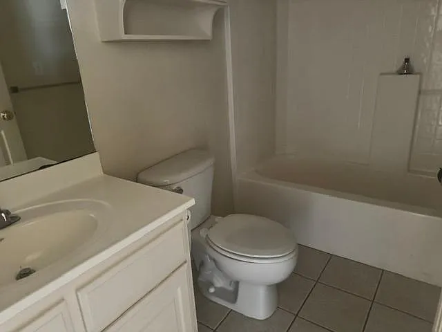 21 Stephens Ln — Photo 8