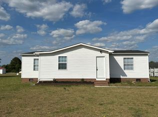 4921 Sand Mine Dr, Stedman, NC 28391