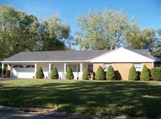 235 S Main St, Centerville, OH 45458