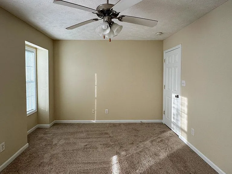 3060 Candlelight Dr — Photo 14