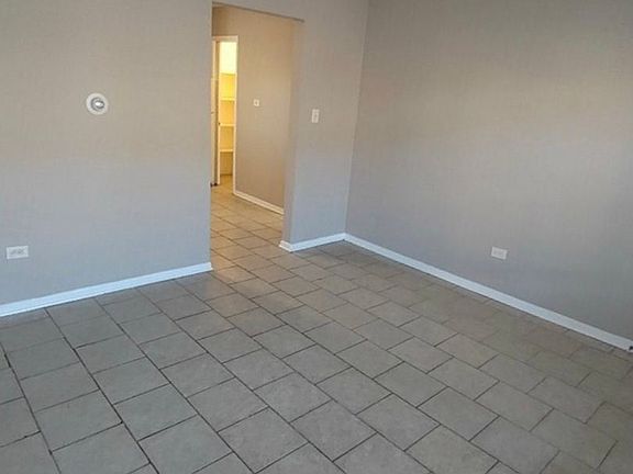 2nd image of 5147 Electric Ave APT 4