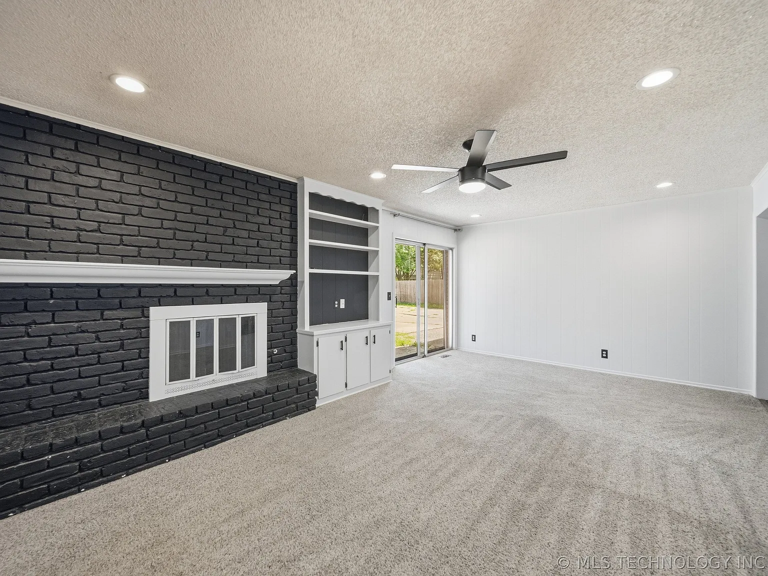 3 bed, 2.0 bath, 1848 sqft, $2,250 — Photo 4