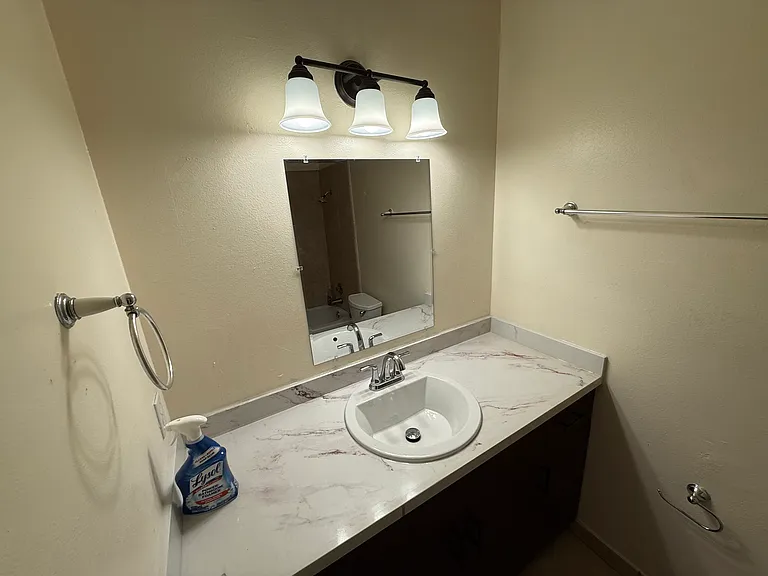 598 S Argyle Ave #110 — Photo 5
