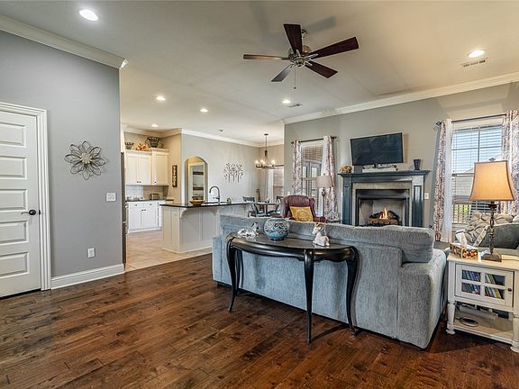 4th image of 1641 S Pebble Beach Dr