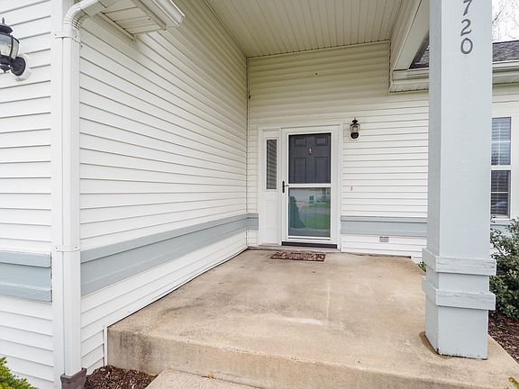 1720 Quail Run Drive-103