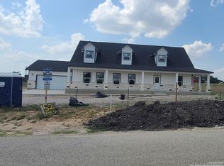 52 Peach Tree Ave, Poteet, TX 78065