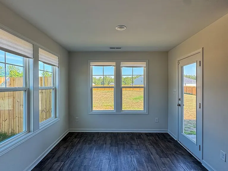 15 Terrier Ct — Photo 10