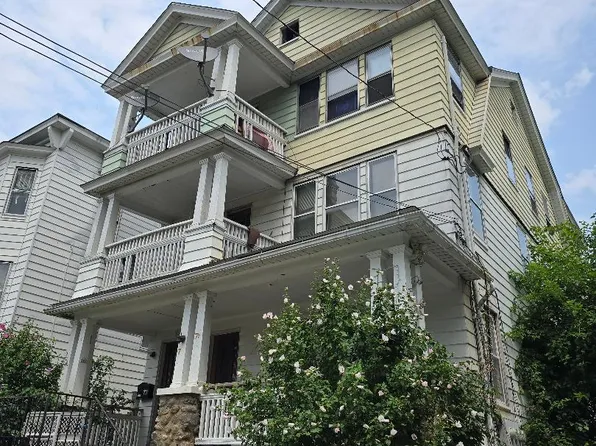73 Lounsbury Street, Waterbury, CT 06706