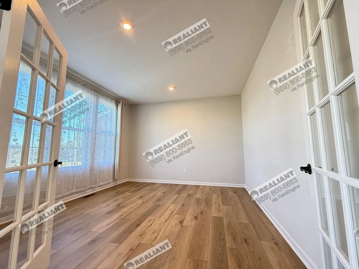 5 bed, 3.5 bath, $3,445 — Photo 3