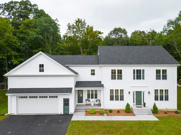 106 Millbury St, Grafton, MA 01519