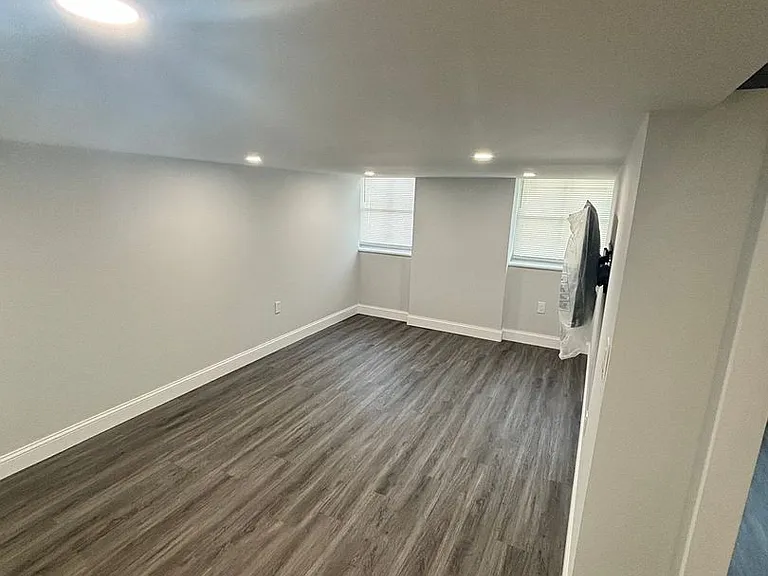 24 Mount Vernon Apartments — Photo 44