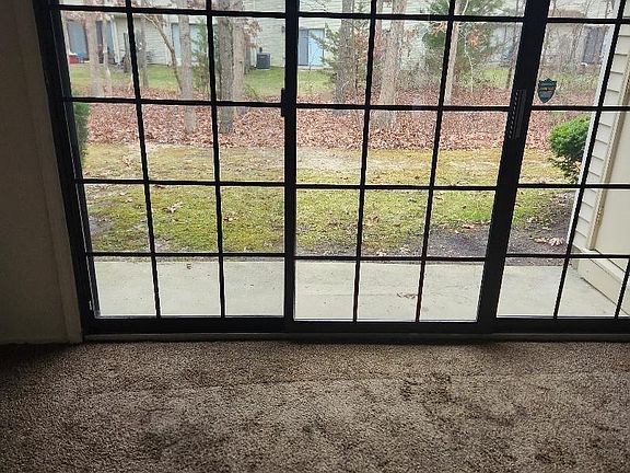 5th image of 63 Sussex Pl #63