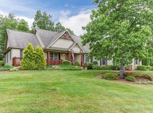 115 Founders Dr, Flat Rock, NC 28731