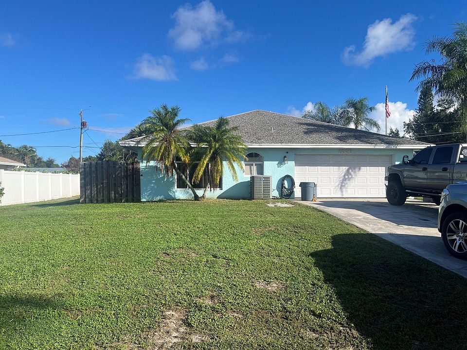 2nd image of 8996 SE Bahama Circle