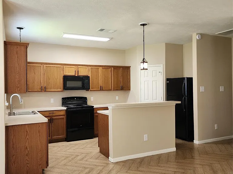 8006 Indian Desert Dr — Photo 5