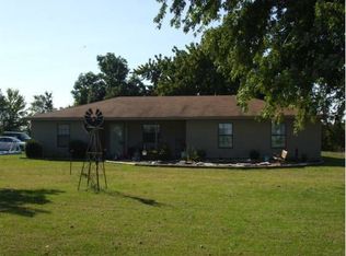 14102 Maple Rd, Carthage, MO 64836