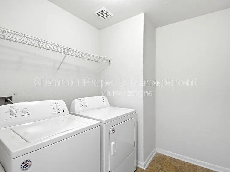 526 Remington Lodge Ct — Photo 43