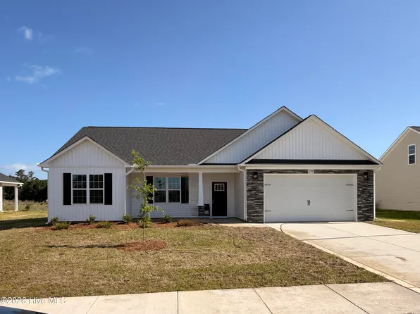 299 Crowville Street, Raeford, NC 28376