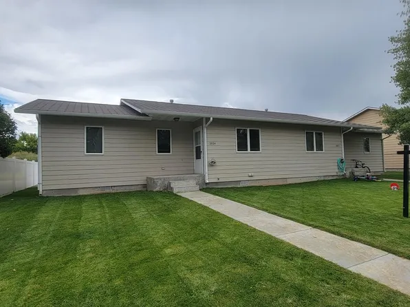 2022 & 2024 Cloud Peak Drive, Worland, WY 82401