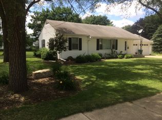 155 Oak St, Seneca, IL 61360