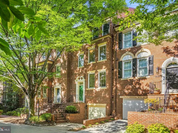 3627 Winfield Ln NW, Washington, DC 20007