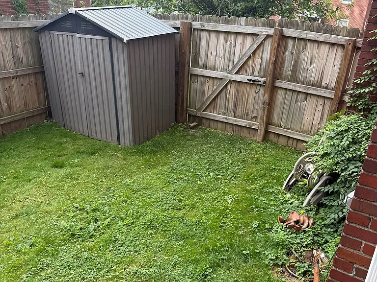 11831 Joan Dr — Photo 38