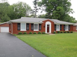 2004 Cedarcrest Dr, Briarwood, KY 40242