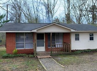 307 Michaels Rd, Trenton, GA 30752