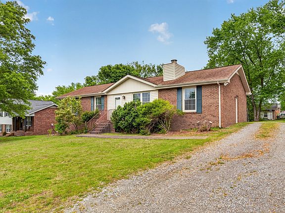 3rd image of 120 Hillwood Dr