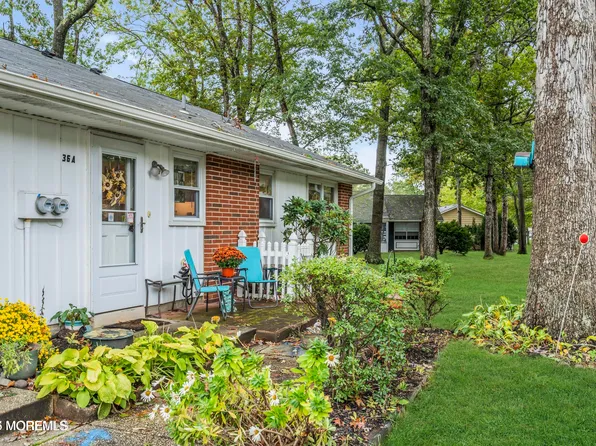 36A Cambridge Court, Lakewood, NJ 08701