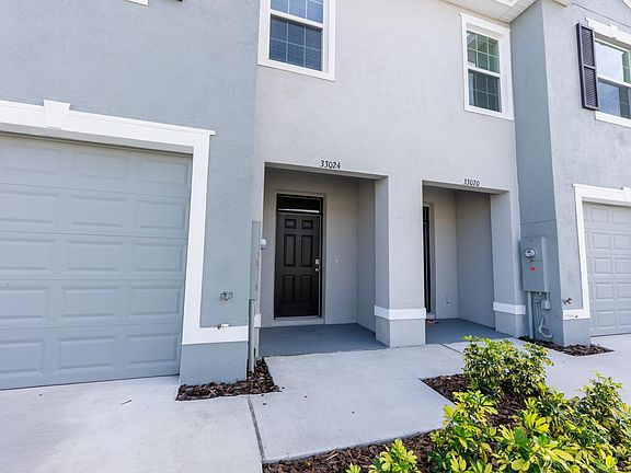 2nd image of 33024 Tulip Petal Ln