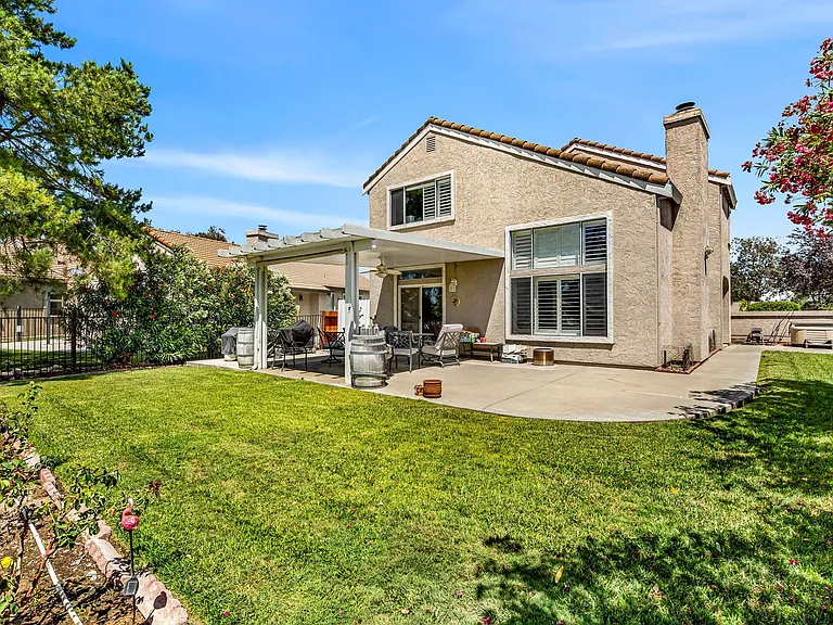 2451 Cherry Hills Dr — Photo 41