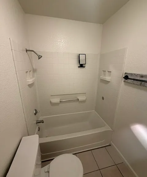 1017 Jayhawk Way — Photo 33