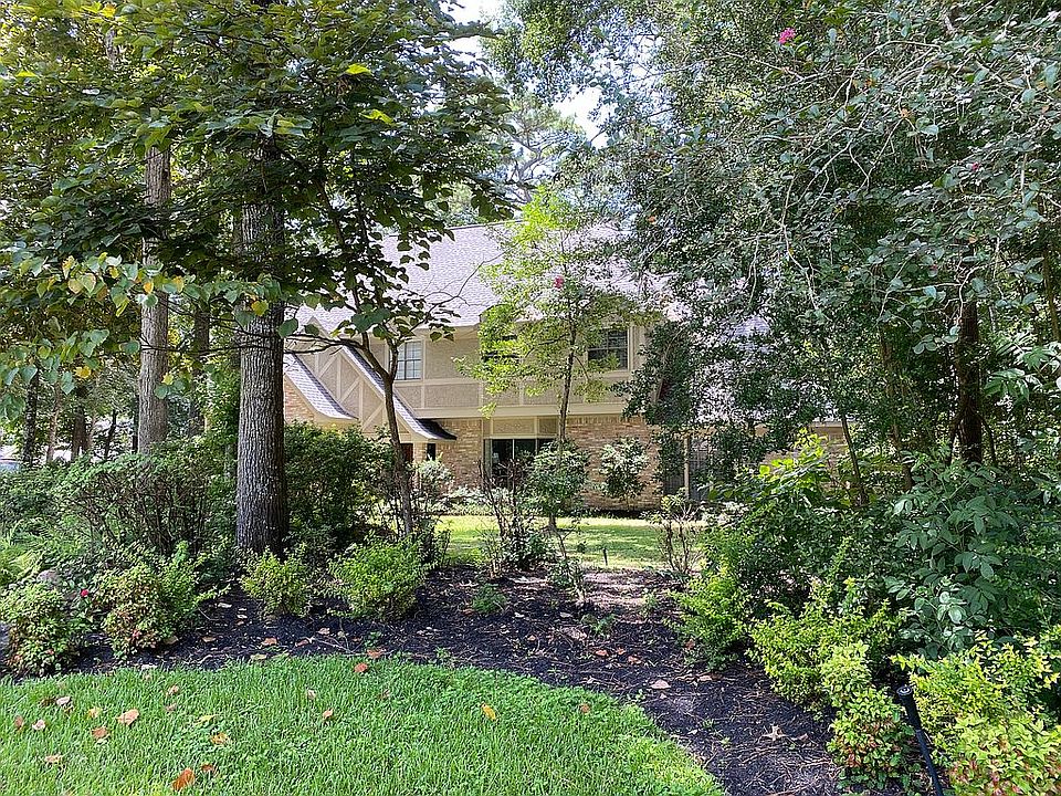 2nd image of 2811 Valley Manor Dr
