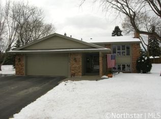 8224 Kentucky Cir, Bloomington, MN 55438