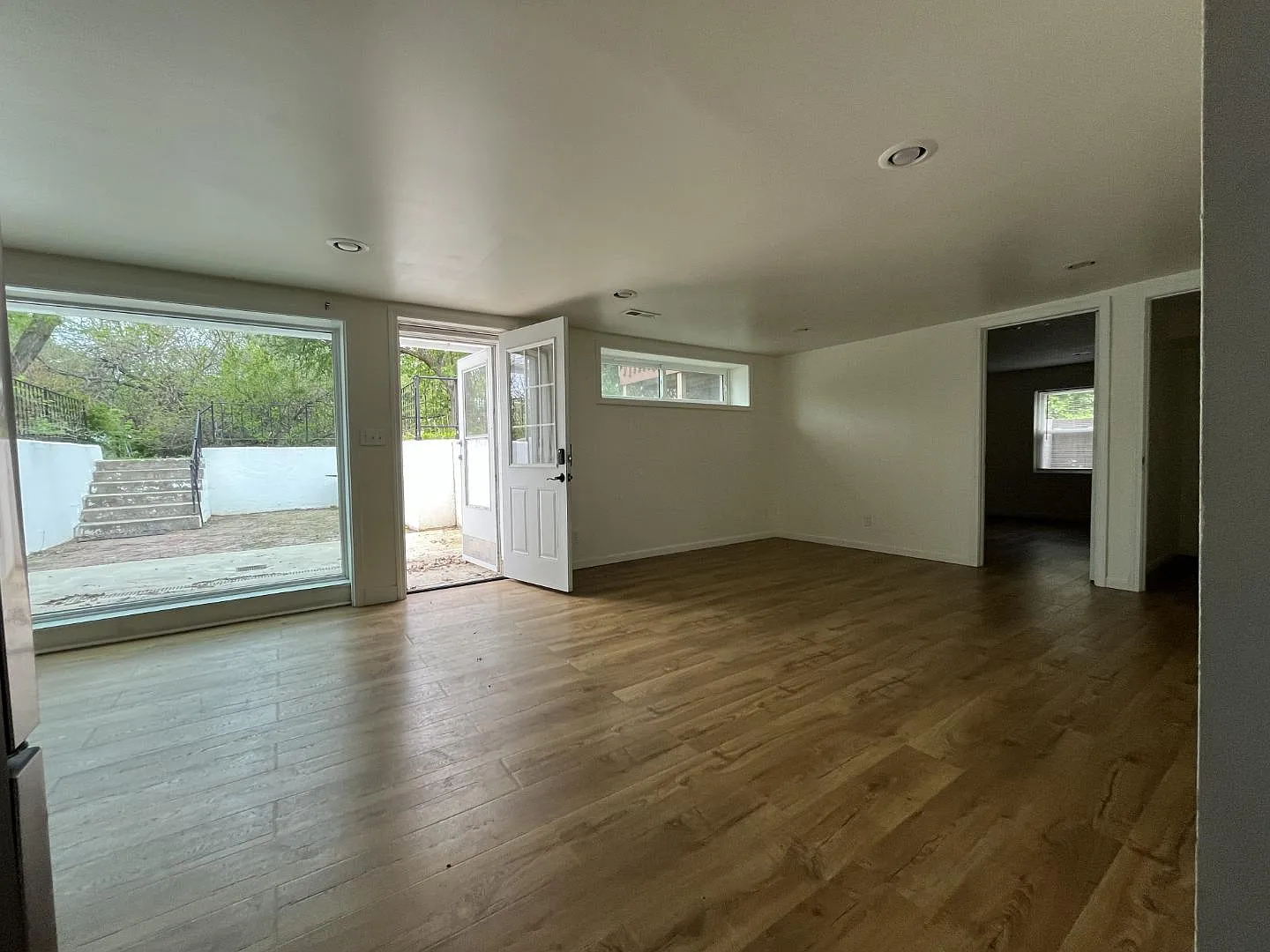 14005 Southern Rd - 005 — Photo 2