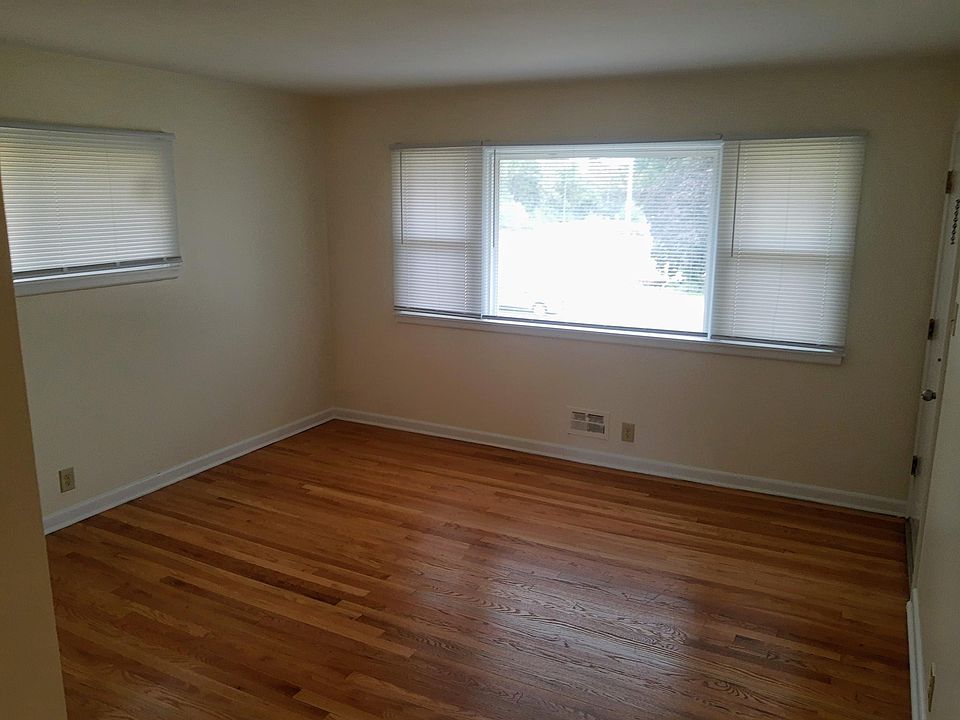 1st image of 7324 W Oklahoma Ave APT 4