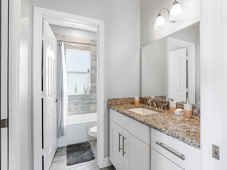 3037 Lunar St — Photo 16