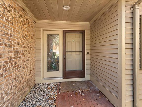 2nd image of 119 Pine Glen Dr