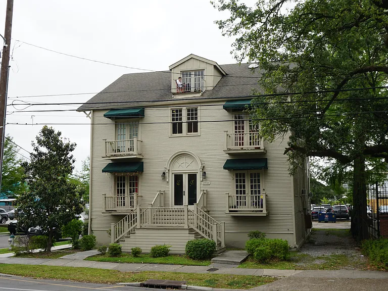 2735 Napoleon Ave #1 — Photo 1