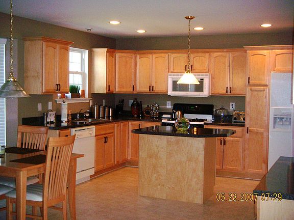 Eat In Kitchen