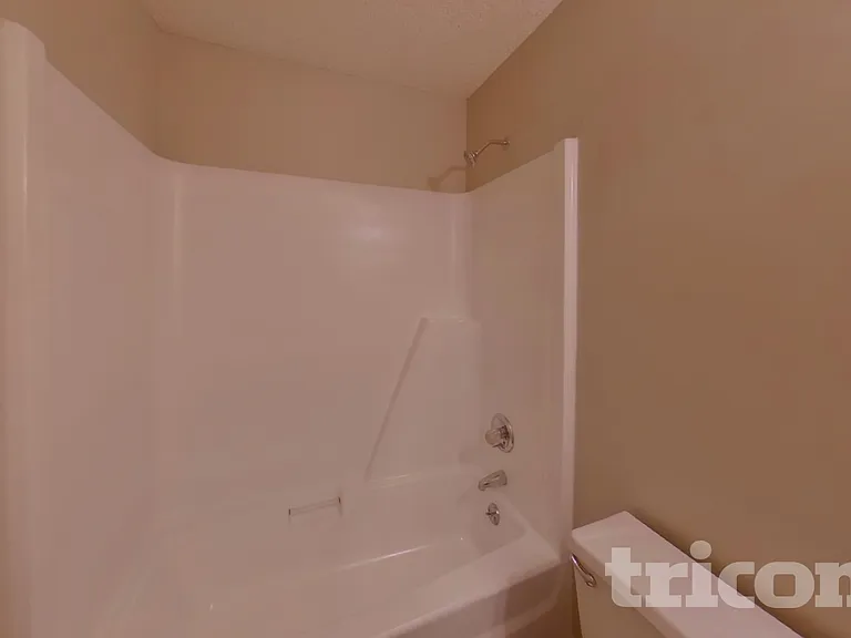 216 Netherland Dr — Photo 16
