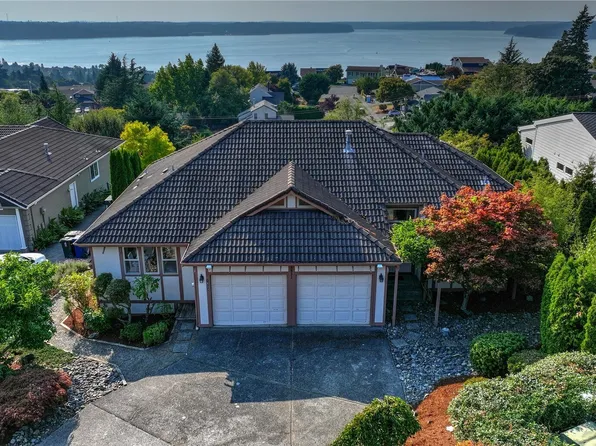 1833 56th Street NE, Tacoma, WA 98422