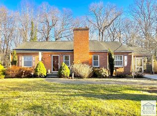 913 Clarke Rd, Martinsville, VA 24112