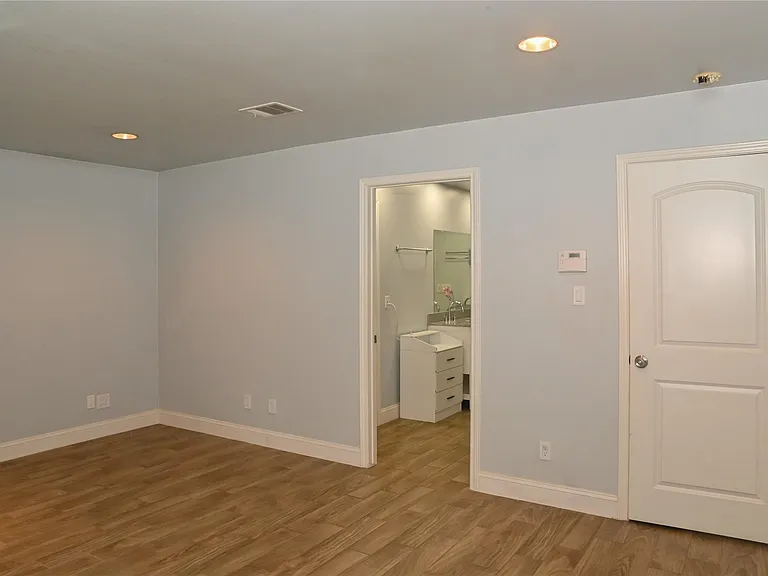 5254 N Braeswood Blvd — Photo 29