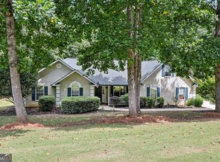 108 Glenoaks Ct, McDonough, GA