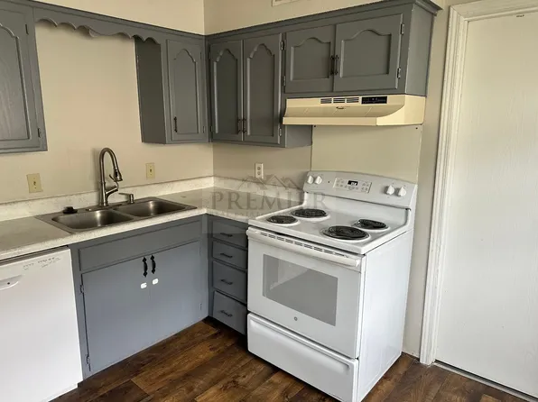 300 W Montgomery St #2, Odessa, MO 64076