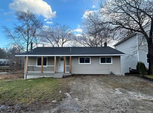 506 N Conklin Dr, Lake Orion, MI 48362