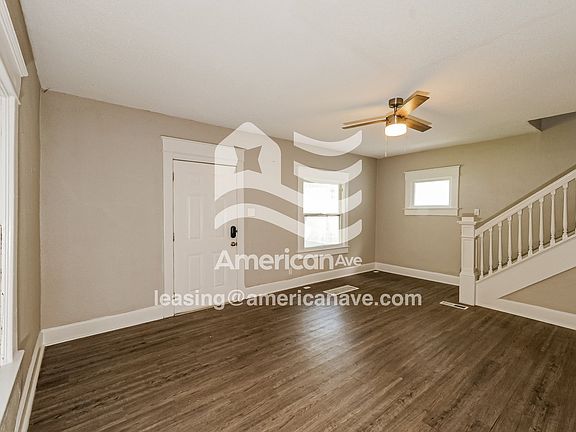 1202866_004_living_room_4.jpg
